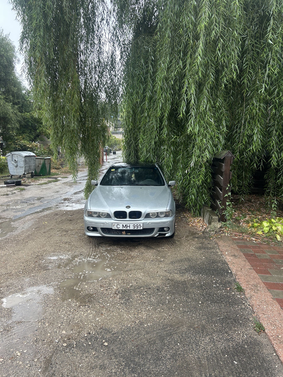 BMW 5 Series 1998