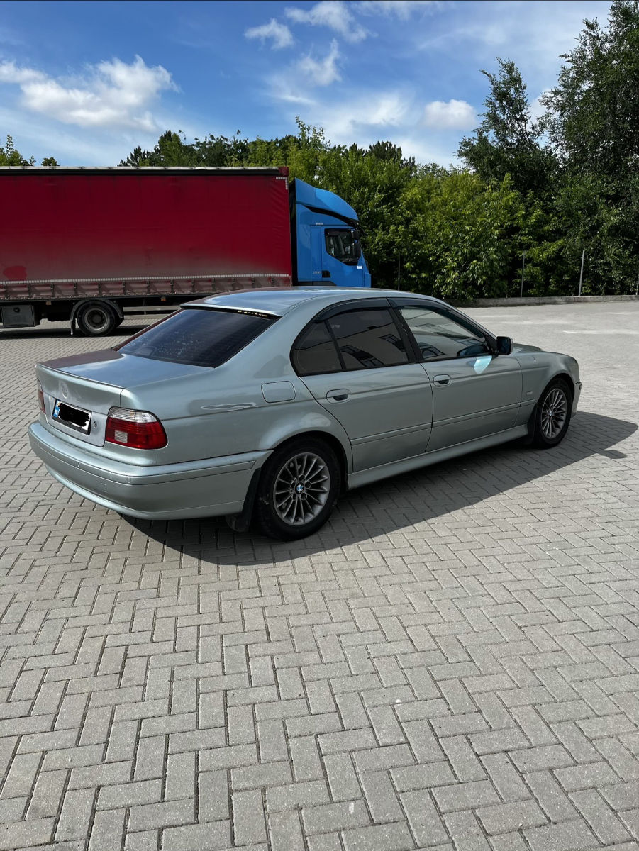 BMW 5 Series 2002