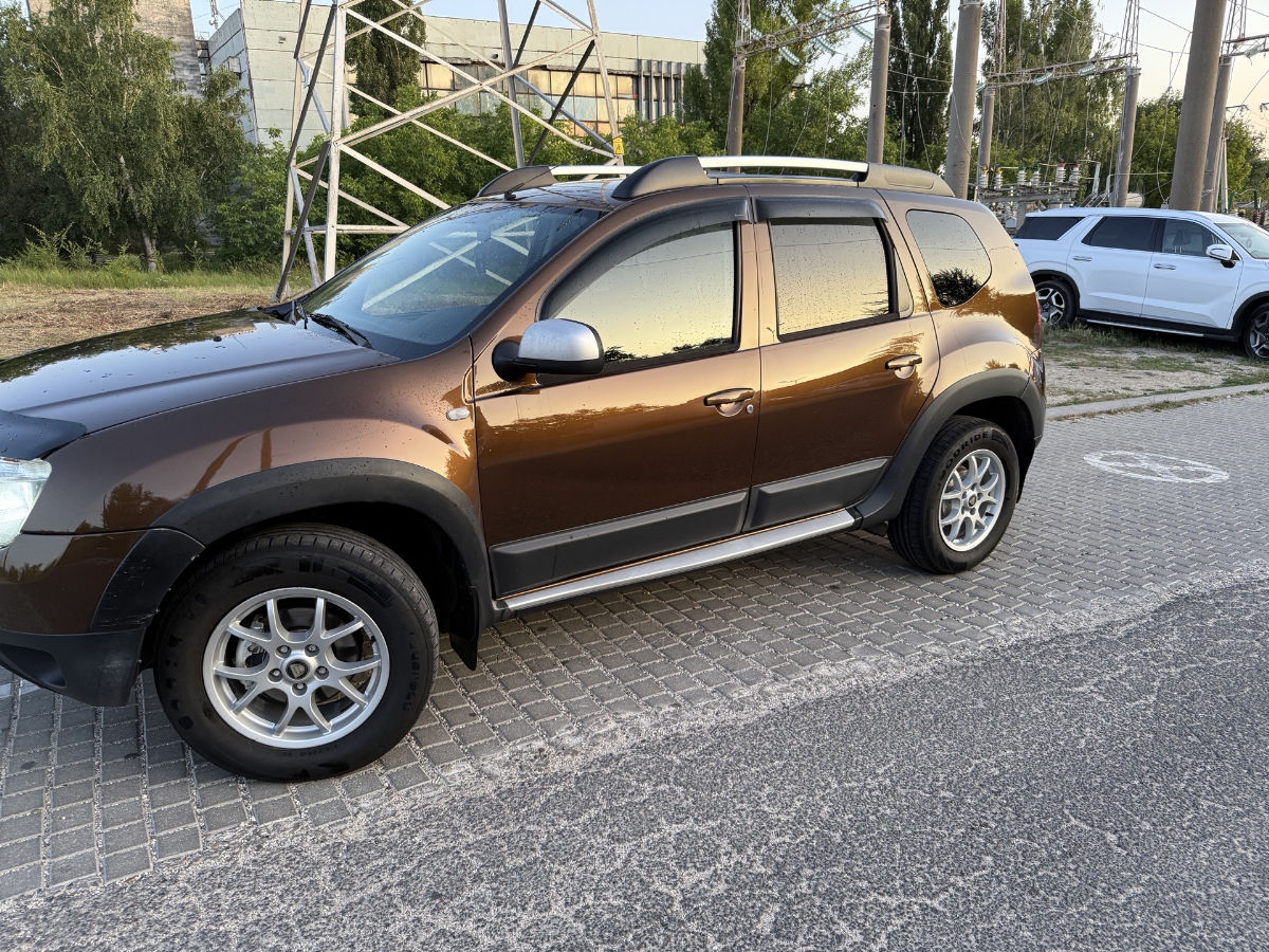 Dacia Duster 2011