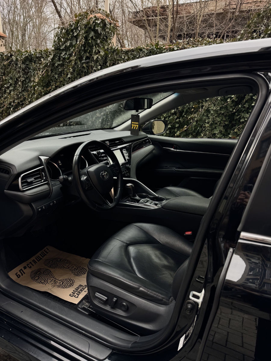 Toyota Camry 2020