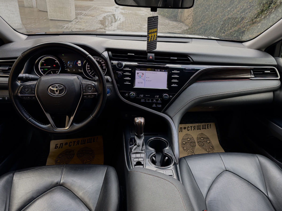 Toyota Camry 2020