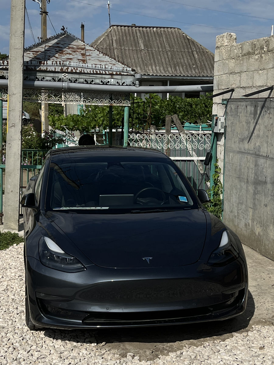Tesla Model 3 2023