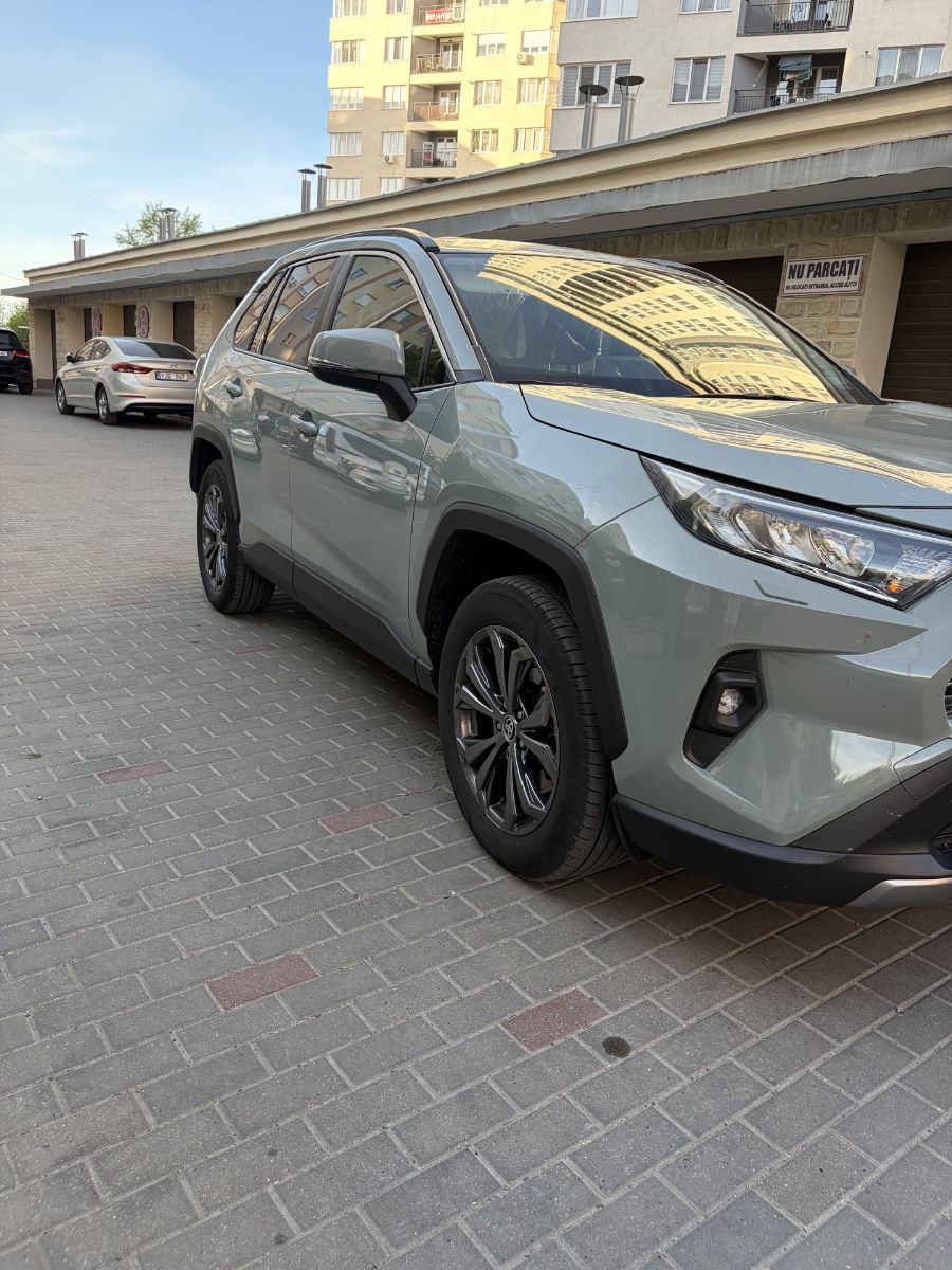Toyota RAV4 2023