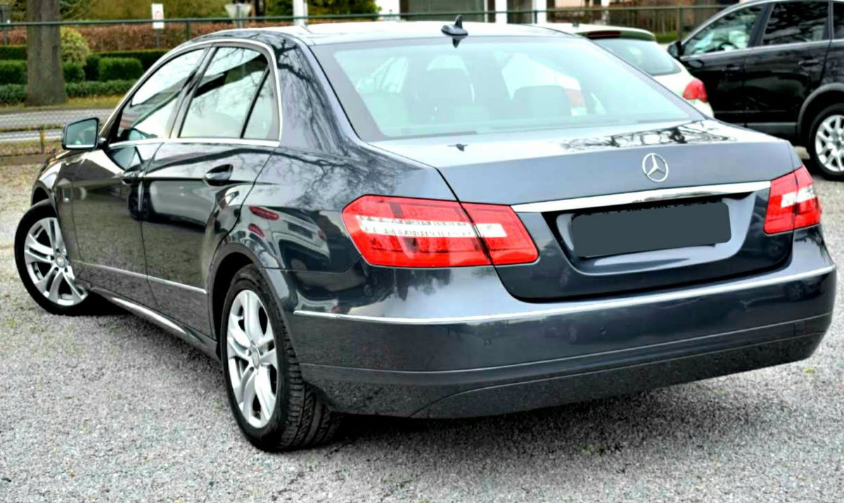Mercedes E-Class 2011
