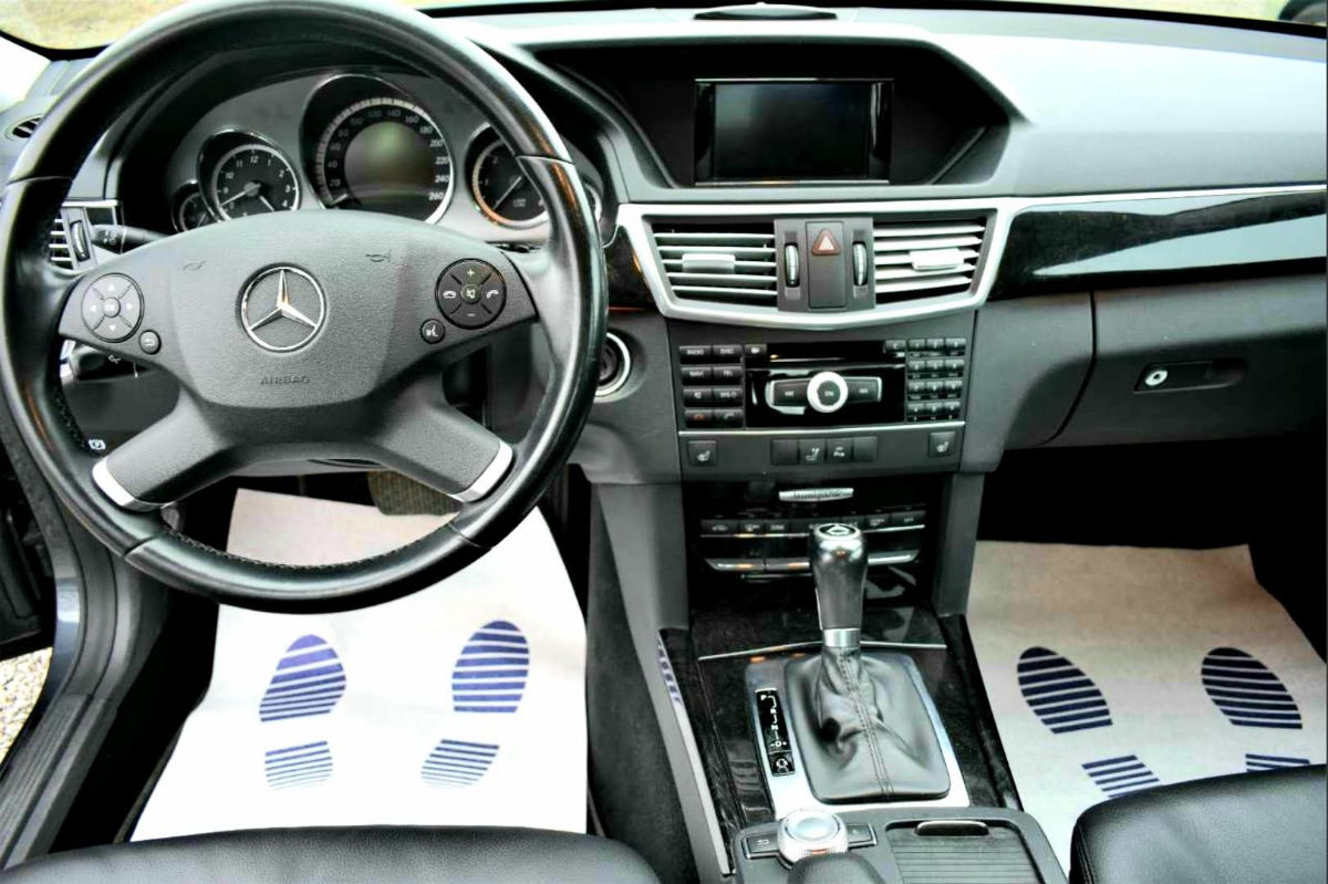 Mercedes E-Class 2011