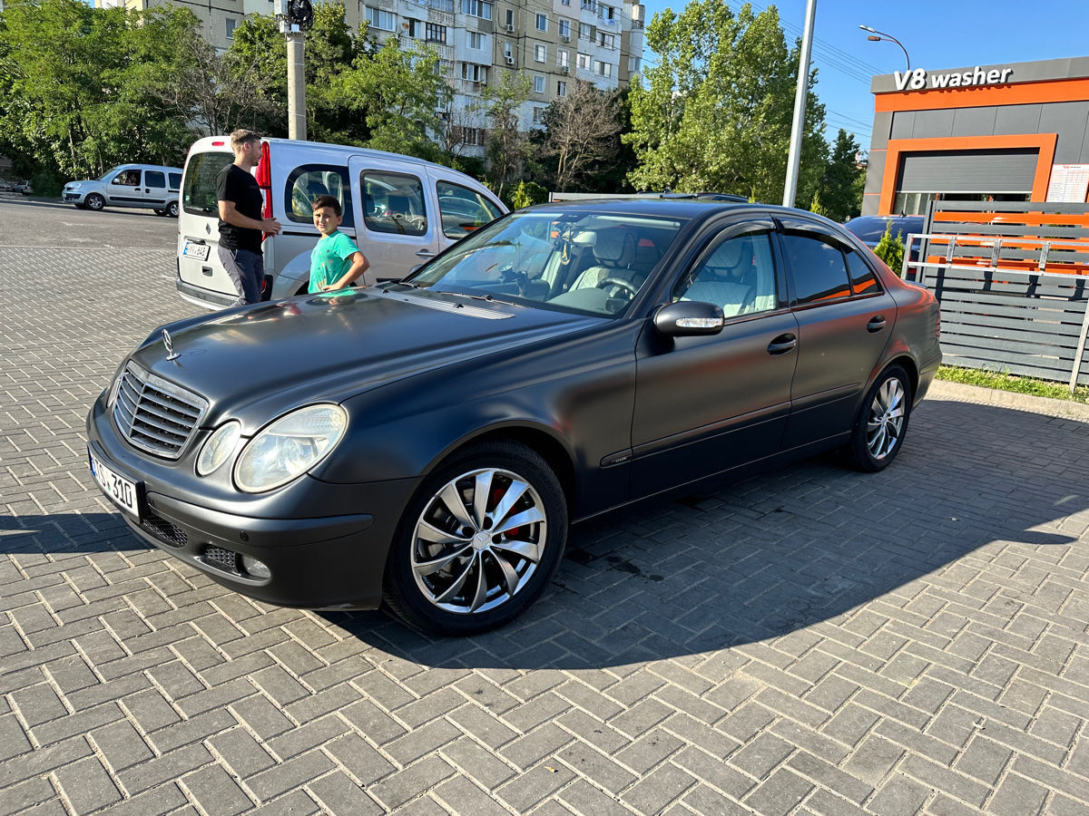 Mercedes E-Class 2005