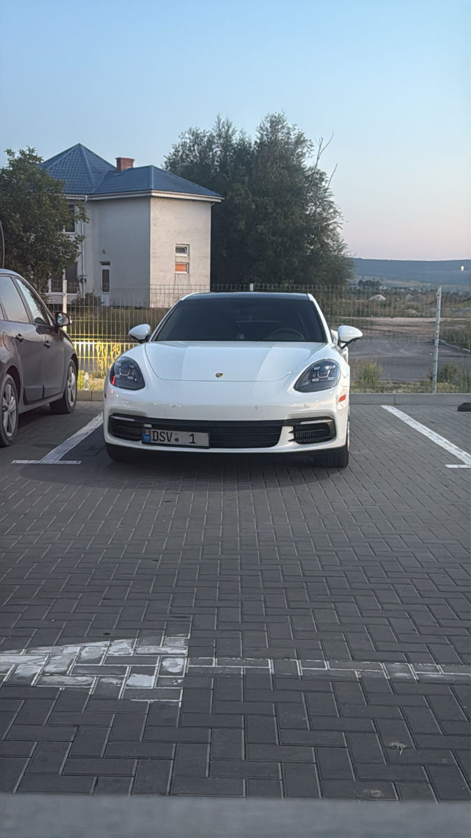 Porsche Panamera 2019