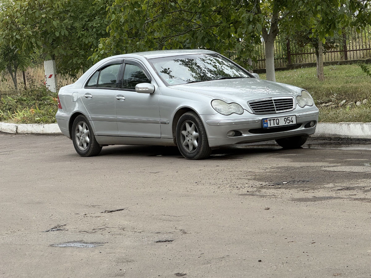 Mercedes C-Class 2004