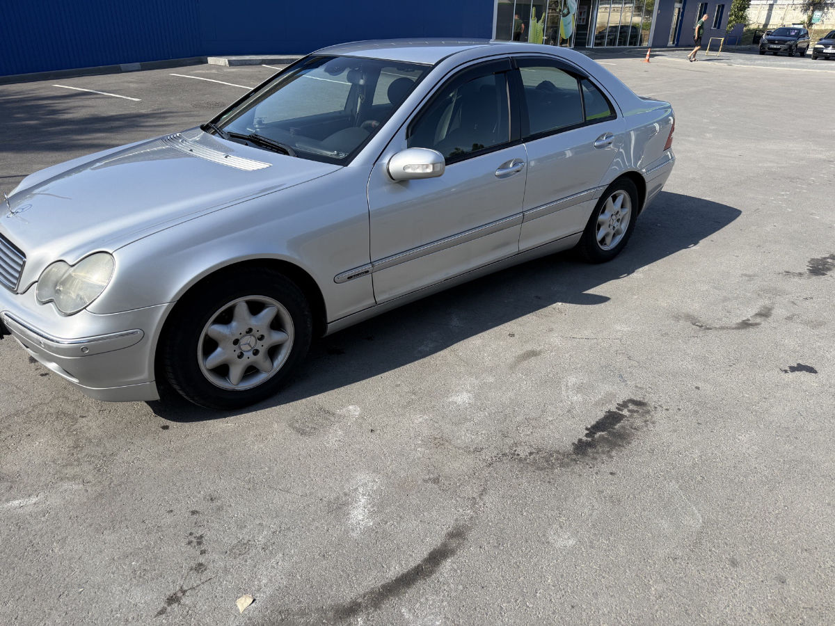 Mercedes C-Class 2004