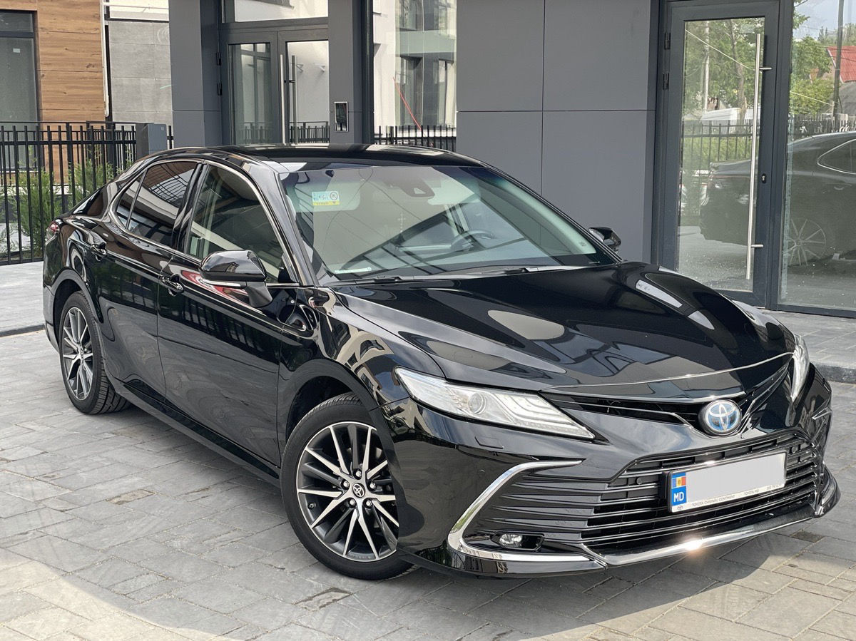 Toyota Camry 2021