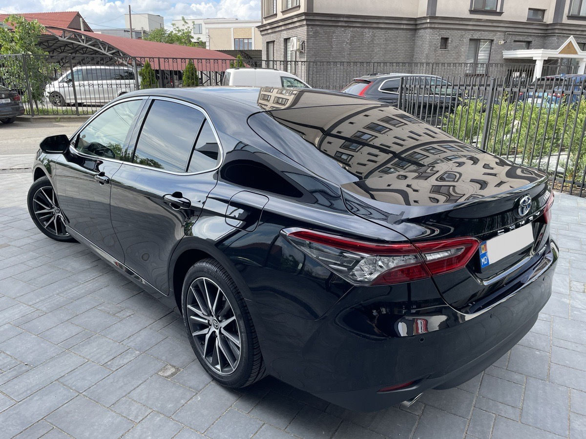 Toyota Camry 2021