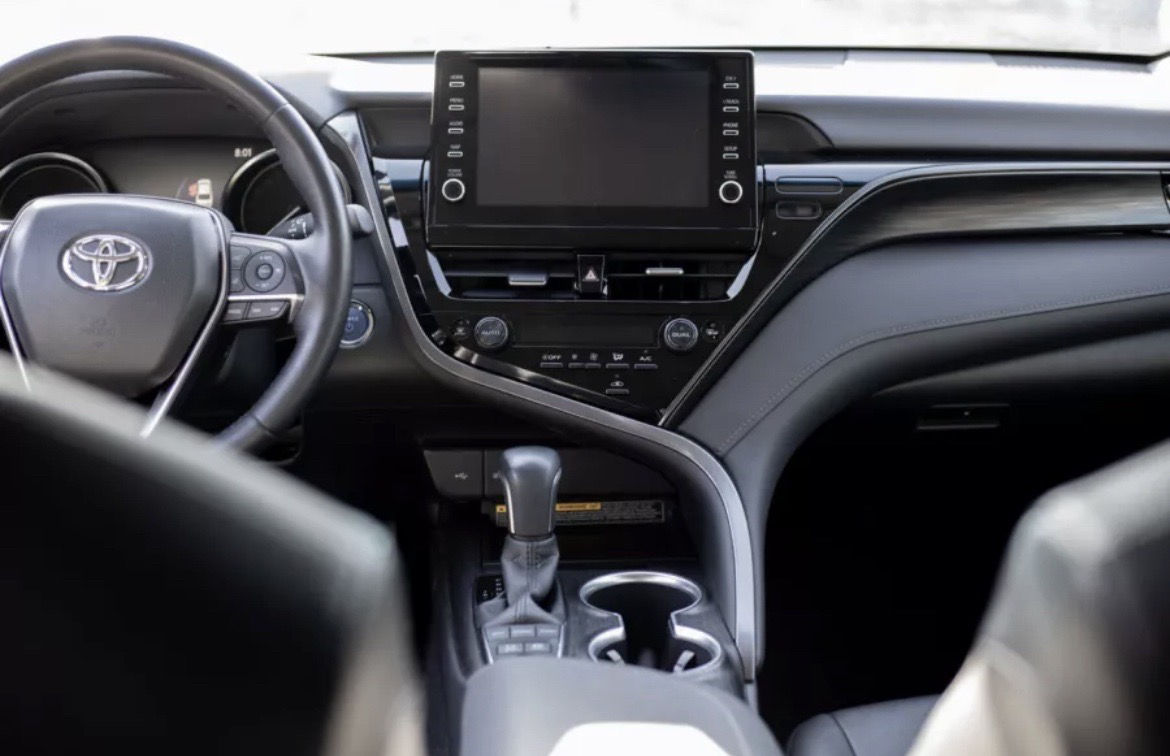 Toyota Camry 2021