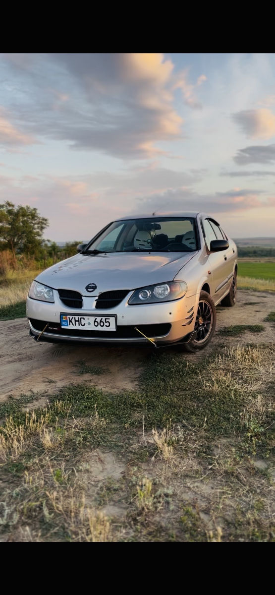 Nissan Almera 2003