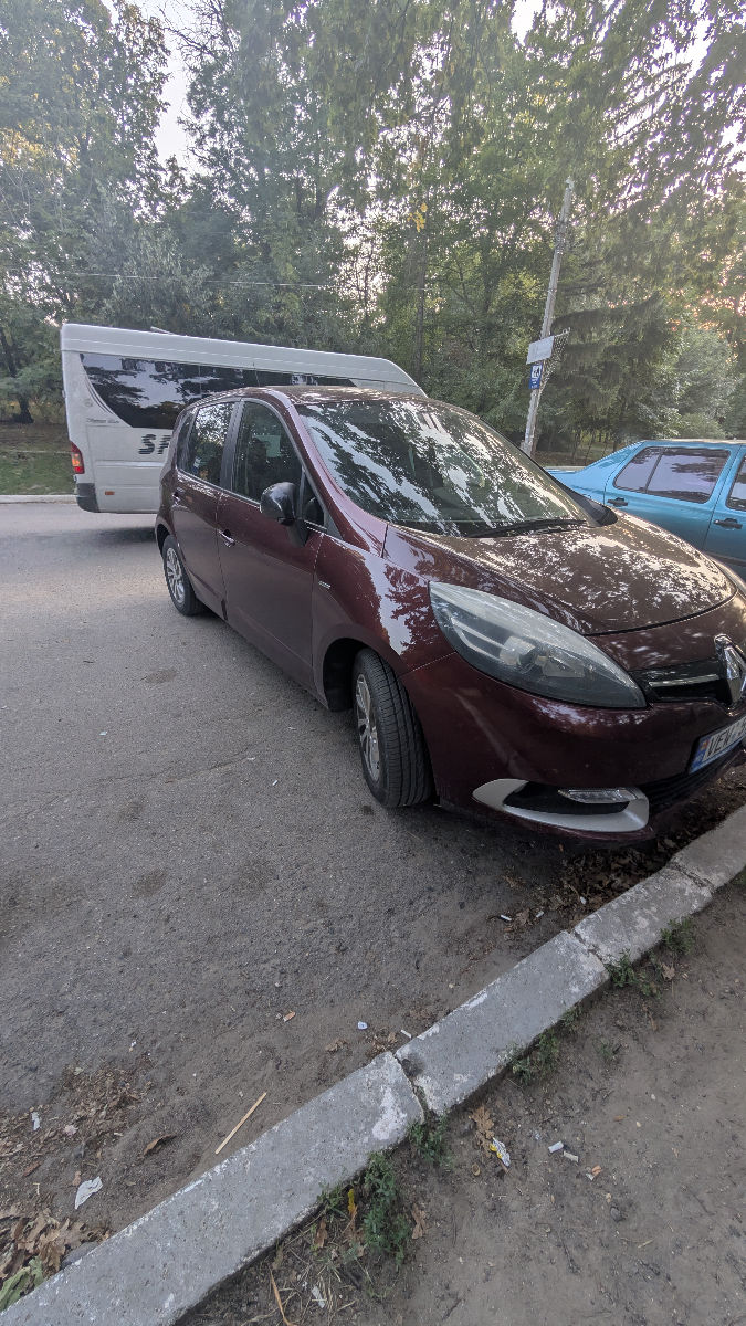 Renault Scenic E-Tech 2015