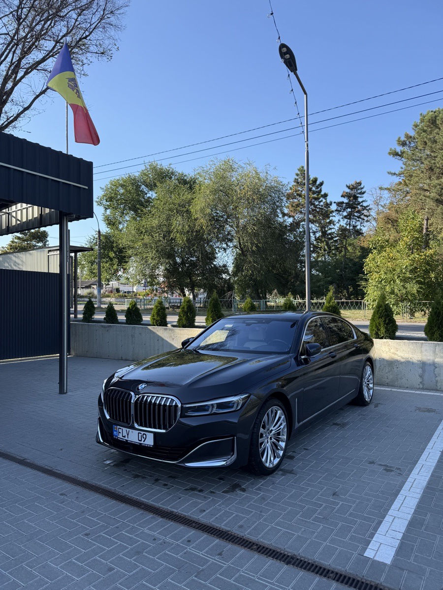 BMW 7 Series 2021