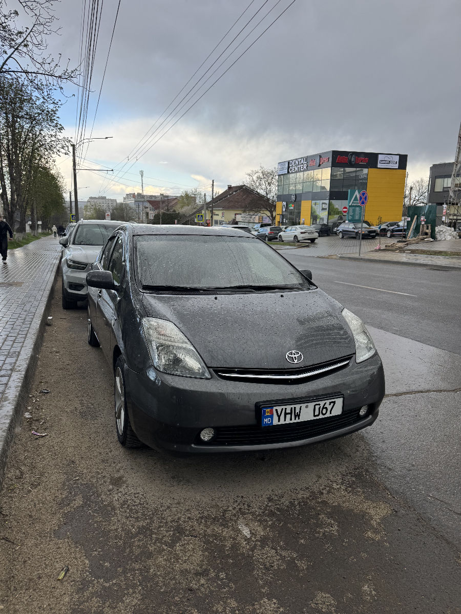 Toyota Prius I (NHW10, NHW11), Prius II (NHW20), Prius III (XW30), Prius PHV (30 series), Prius α, Prius Alpha, Prius +, Prius v, Prius IV (XW50), Prius PHV (50 series), Prius Prime, Prius V (ZVW35, ZVW52), Prius V-wagon, Prius 60 series (XW60) 2006