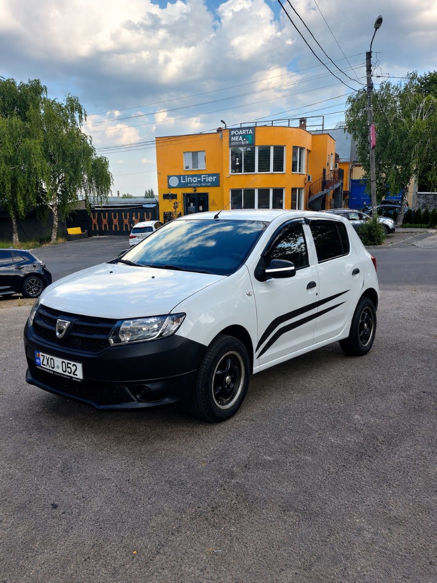 Dacia Sandero 2015