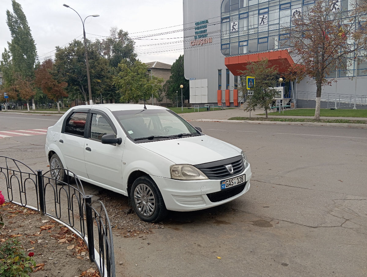 Dacia Logan 2011