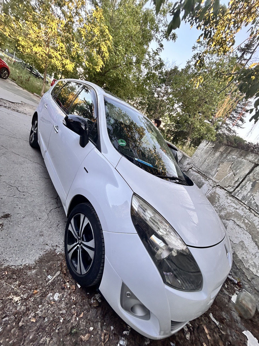 Renault Scenic 2012