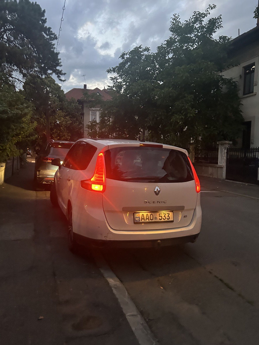 Renault Scenic 2012
