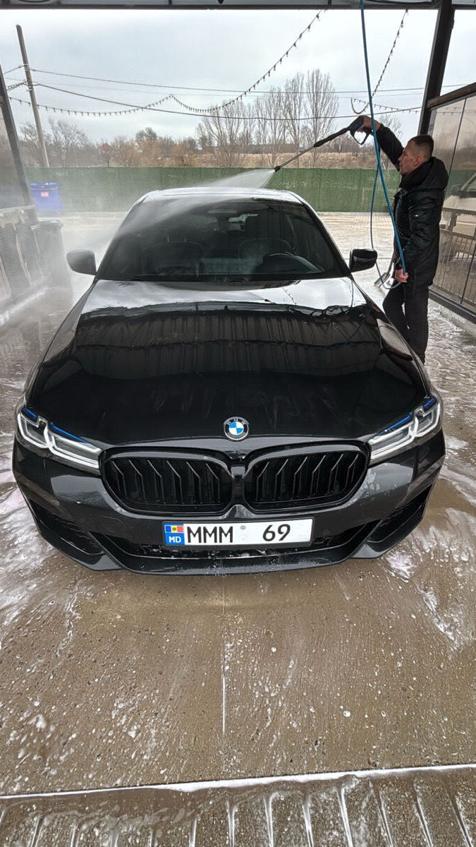 BMW 5 Series 2023