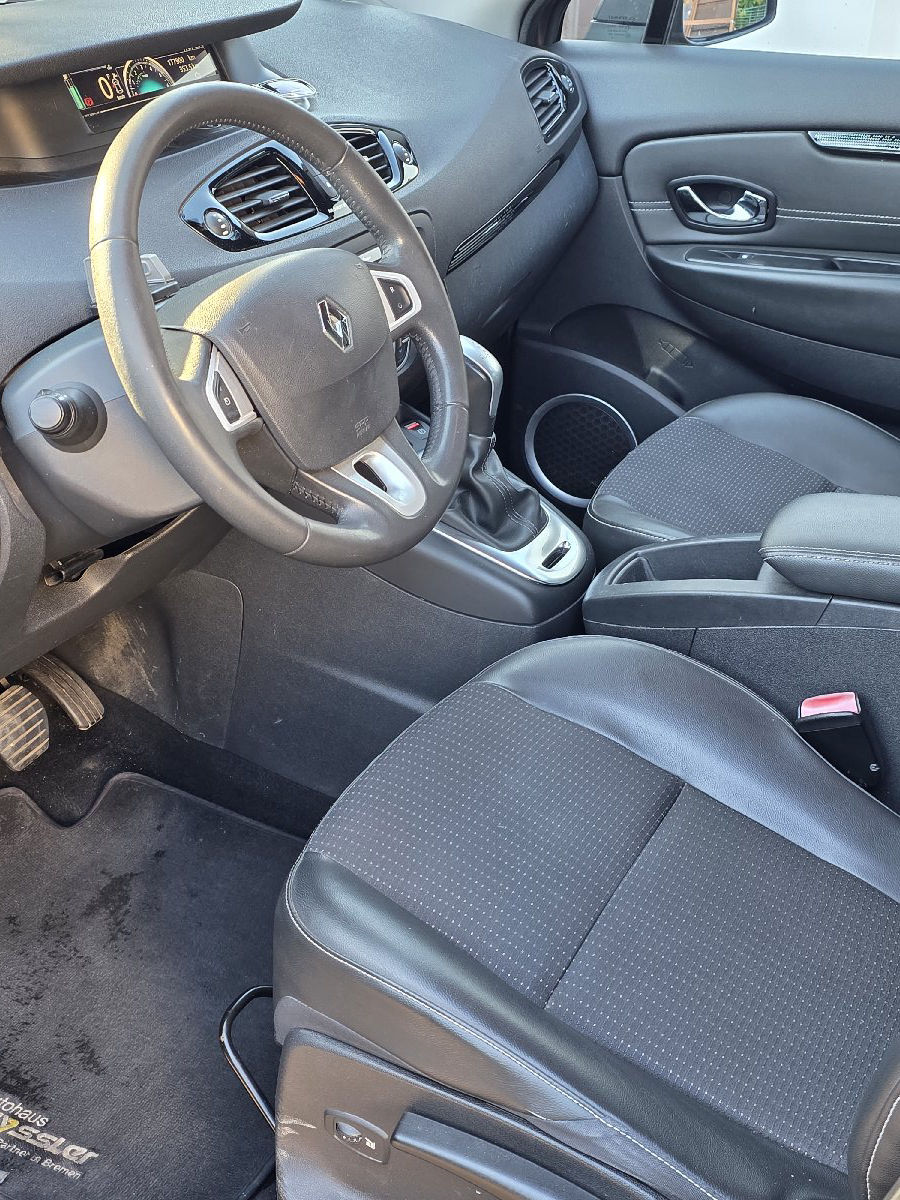 Renault scenic III 2012
