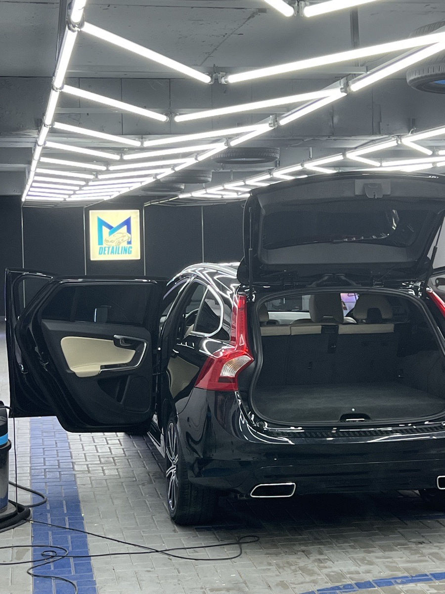Volvo V60 2015