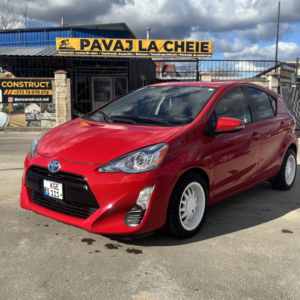 Toyota Prius c 2016