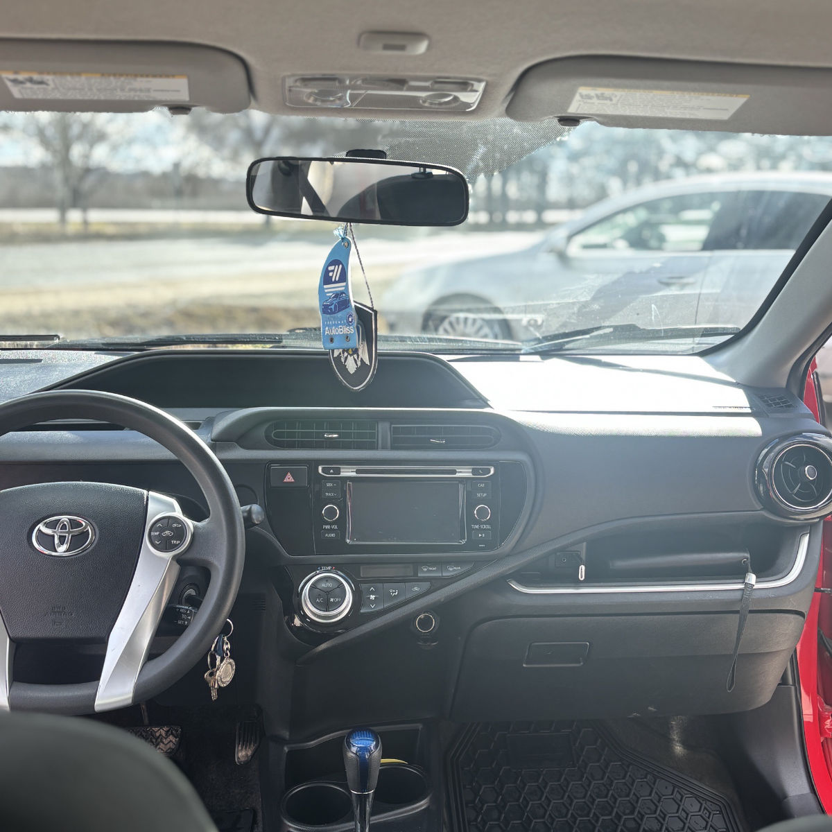 Toyota Prius c 2016