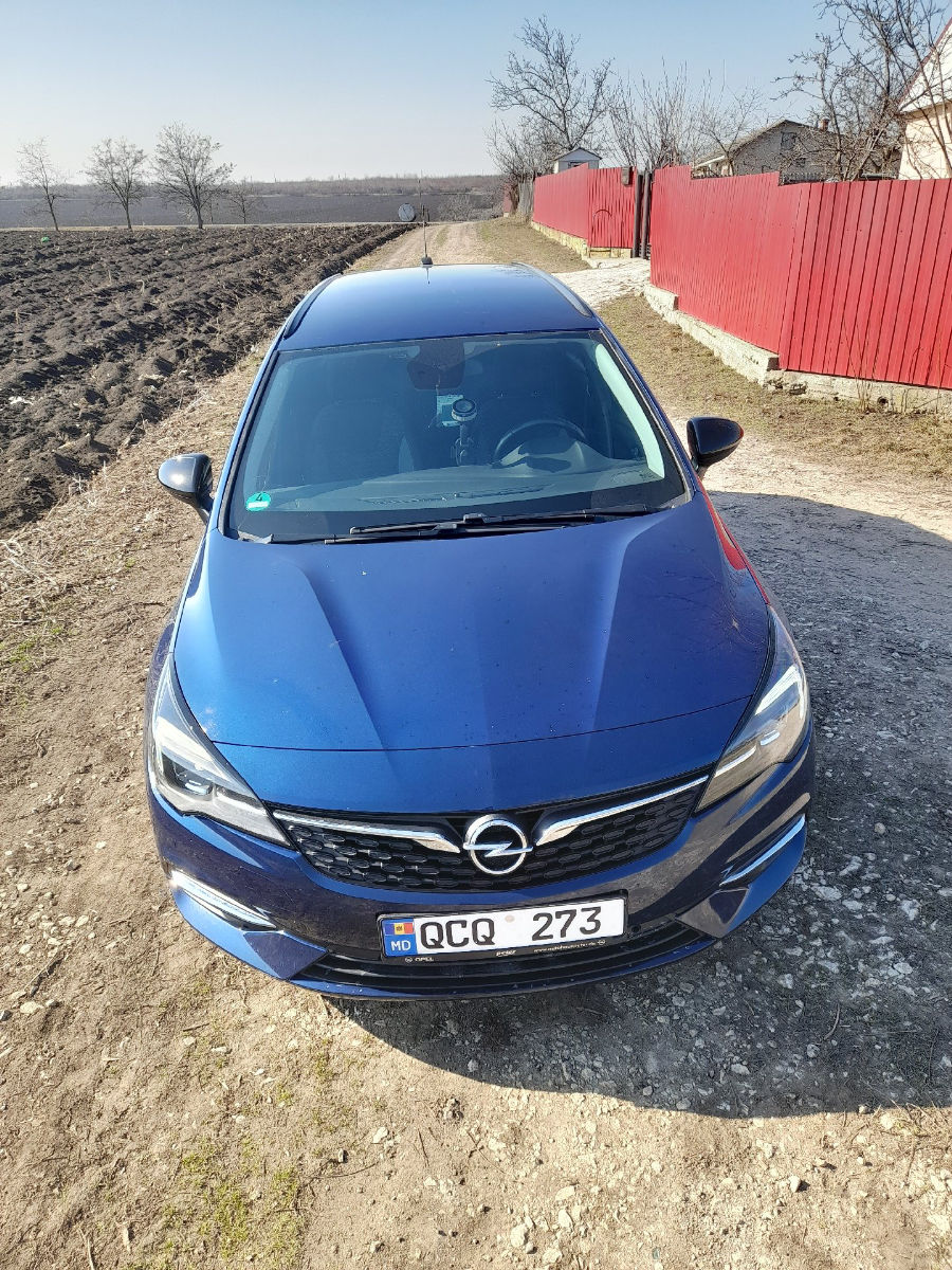 Opel Astra 2021