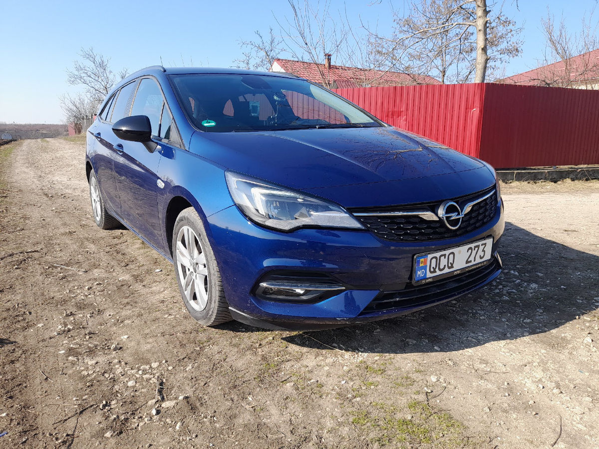 Opel Astra 2021