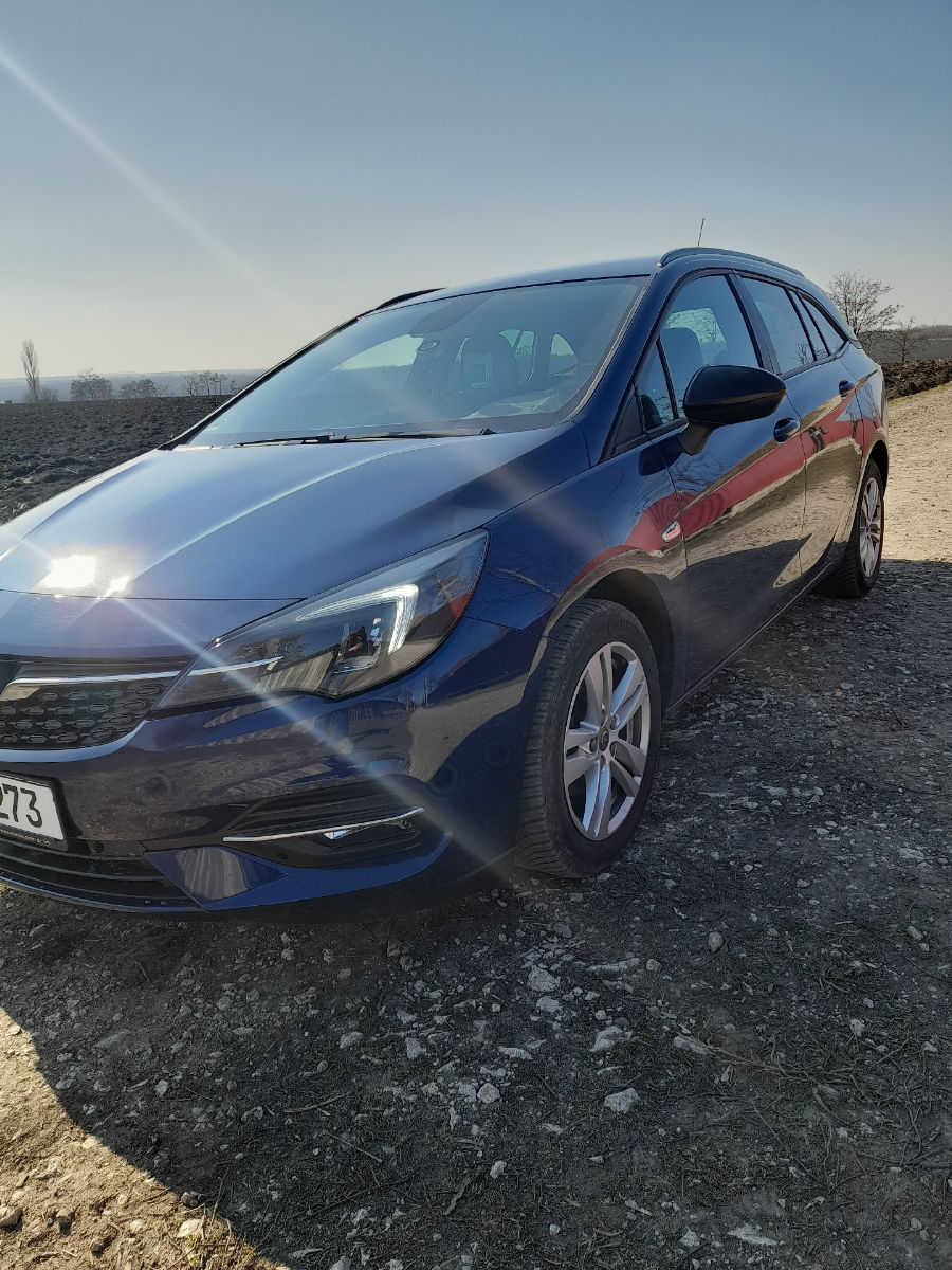 Opel Astra 2021