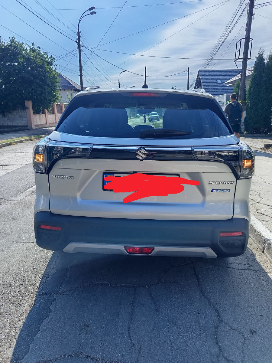 Suzuki S-Cross 2023