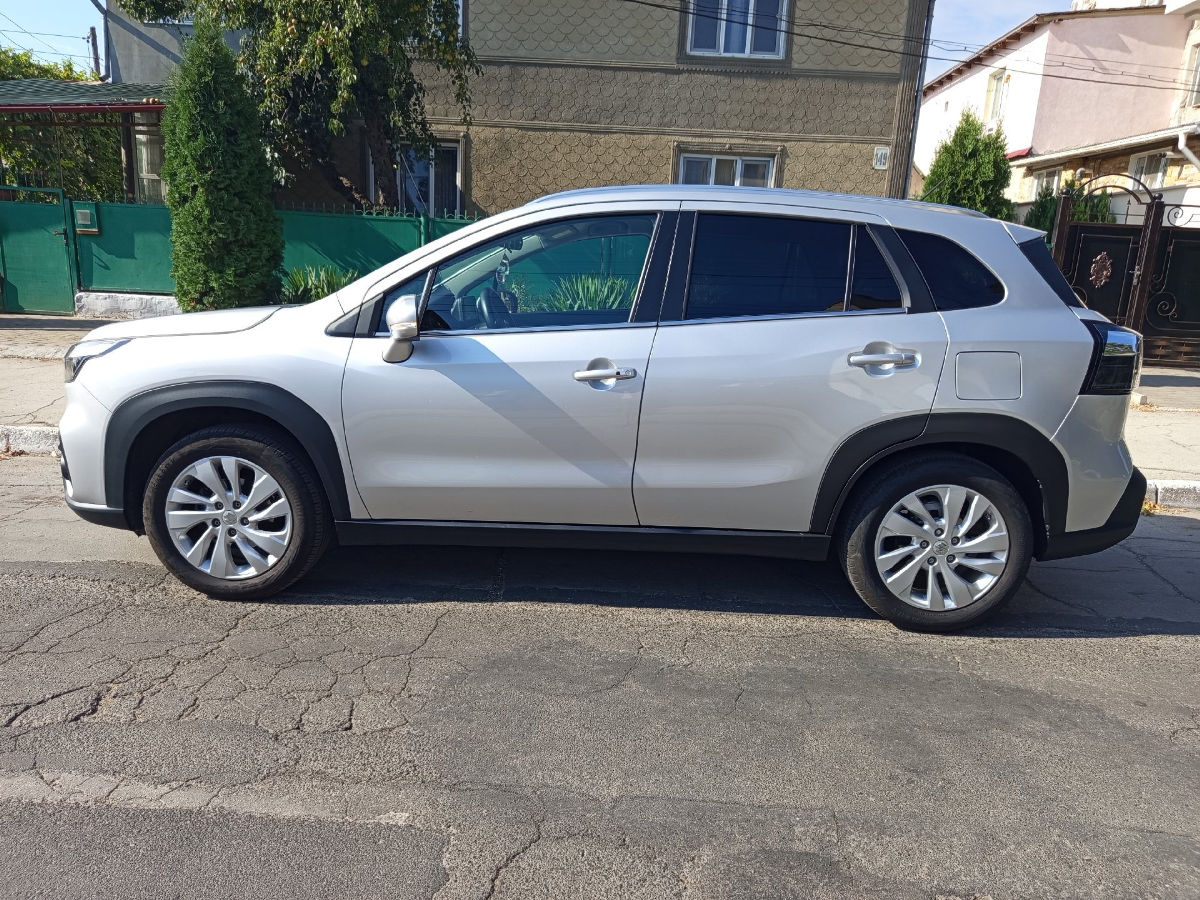 Suzuki S-Cross 2023