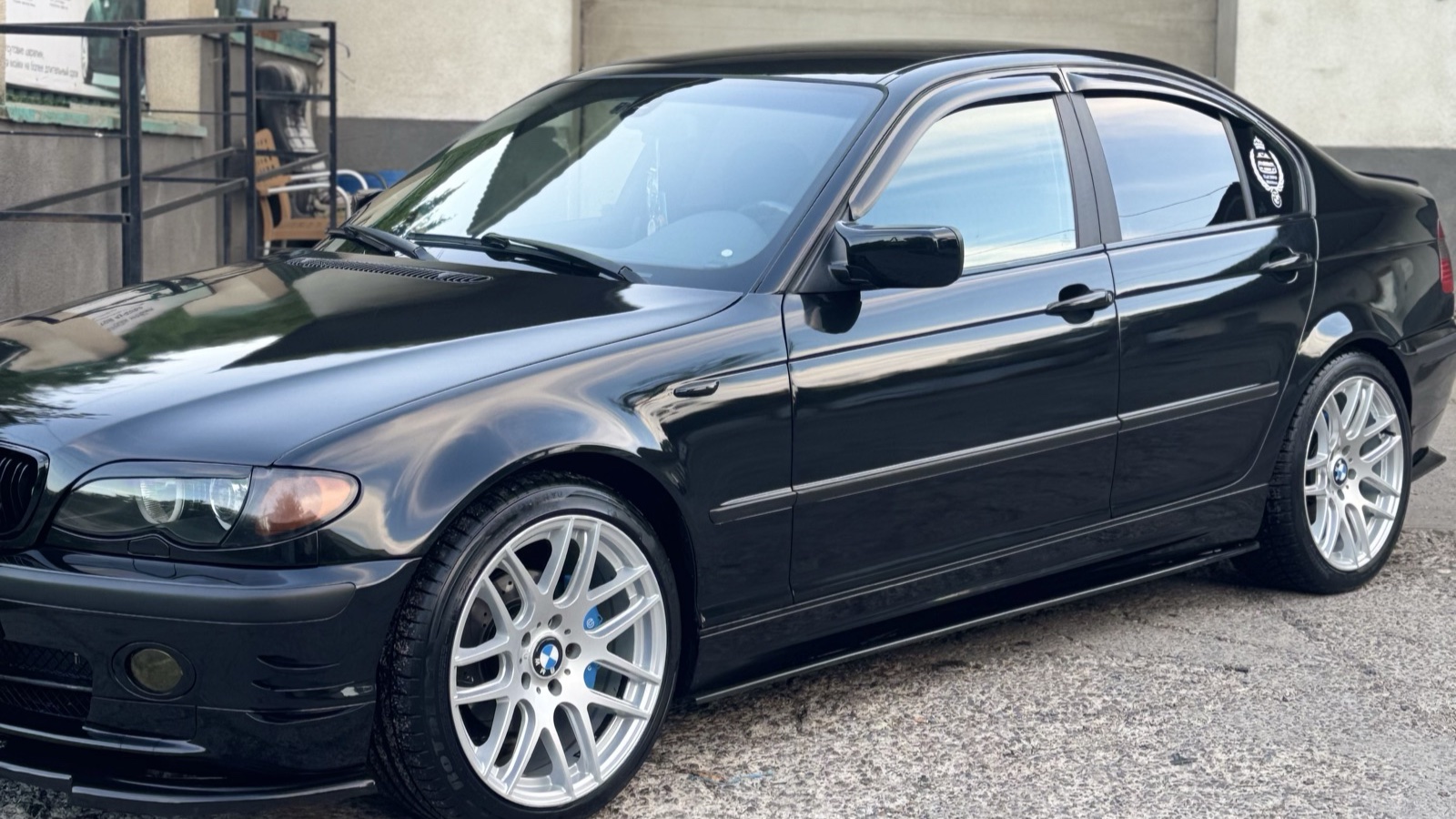 BMW 3 Series 2004