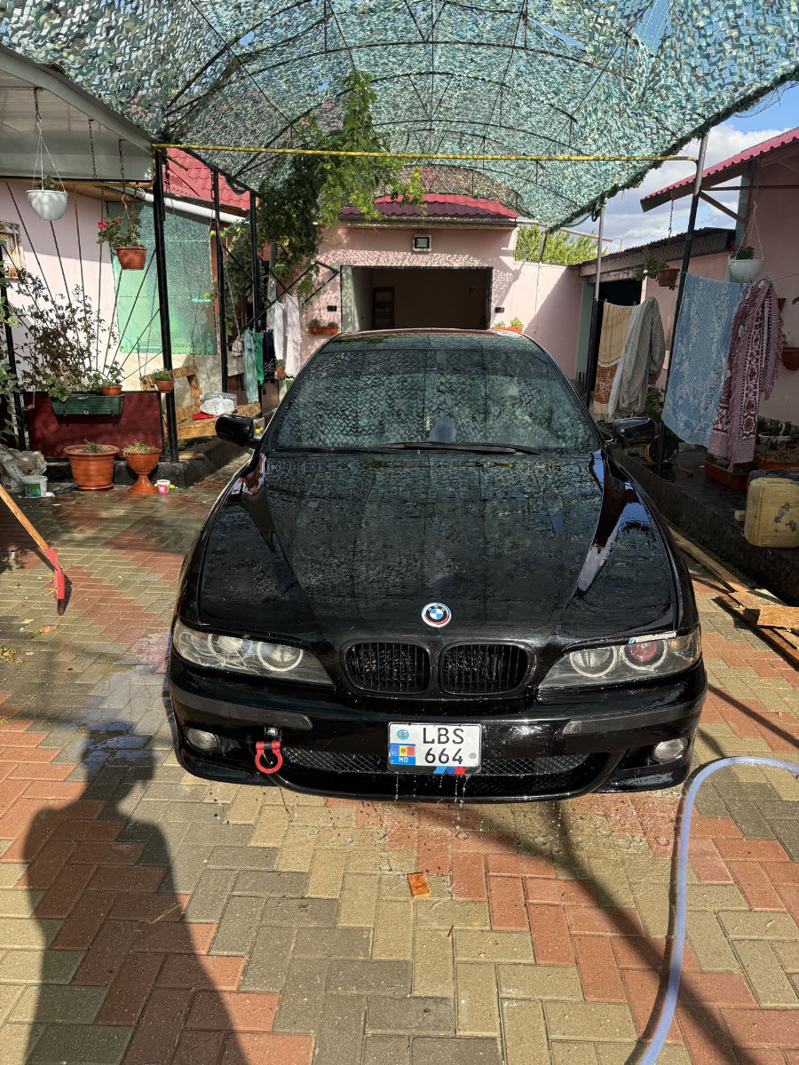 BMW 5 Series 2000