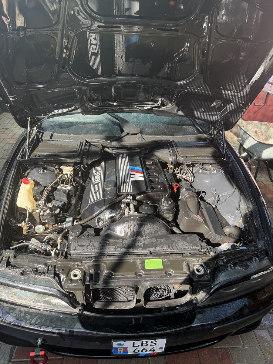 BMW 5 Series 2000