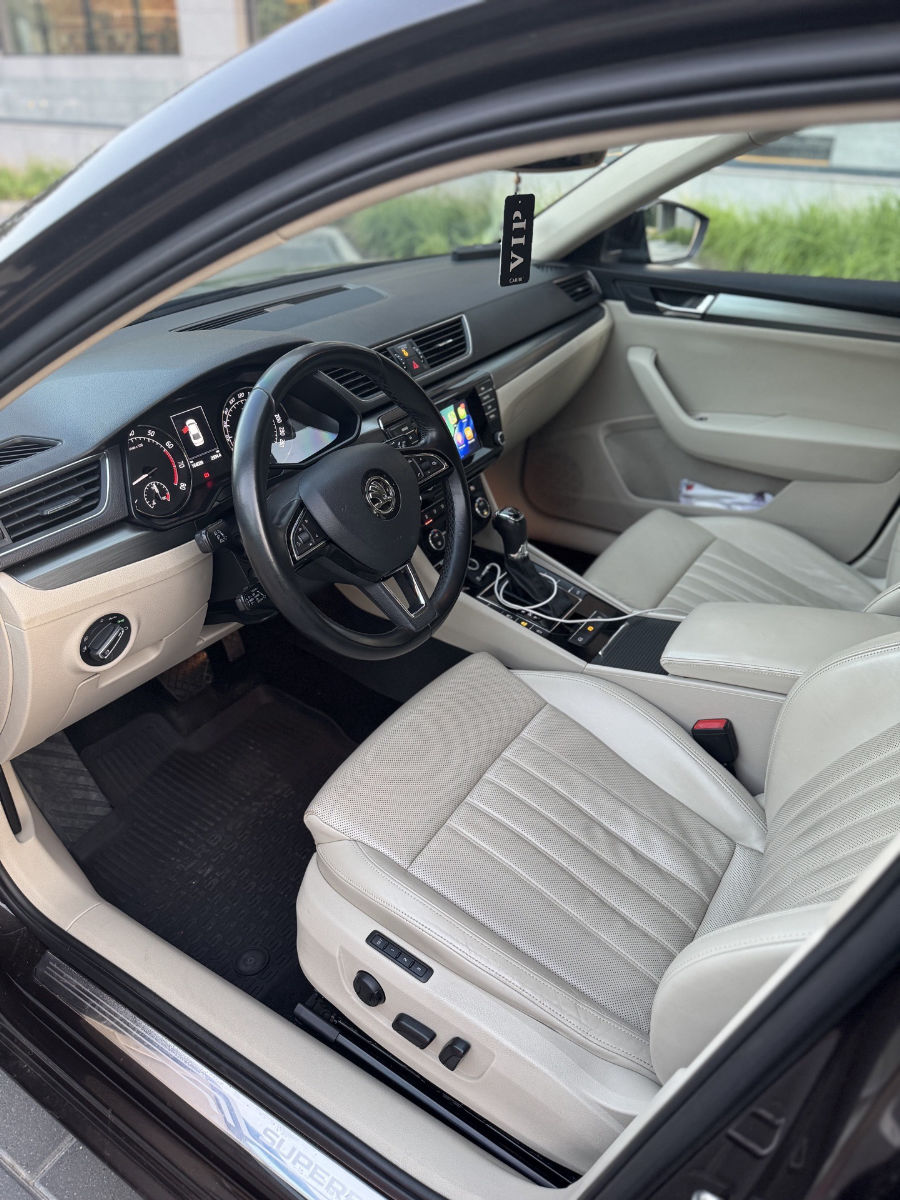 Skoda Superb 2015