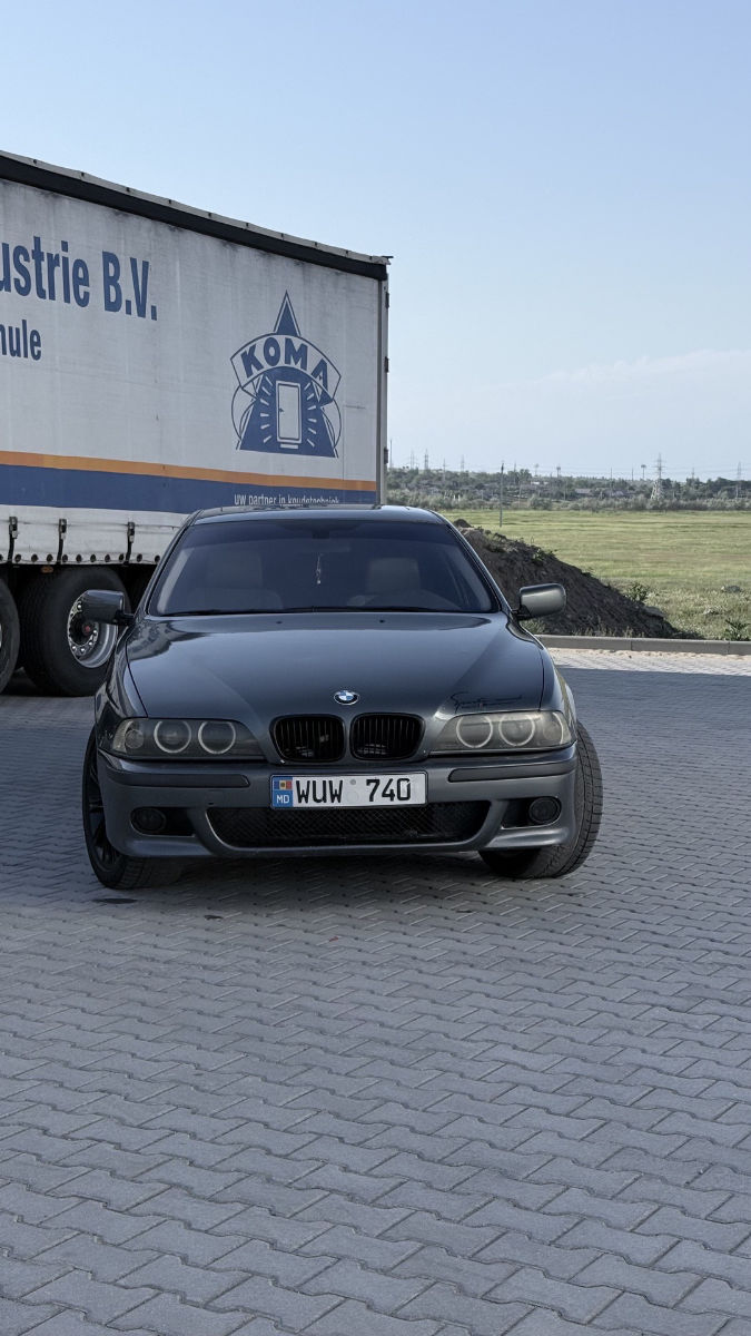 BMW 5 Series 2003