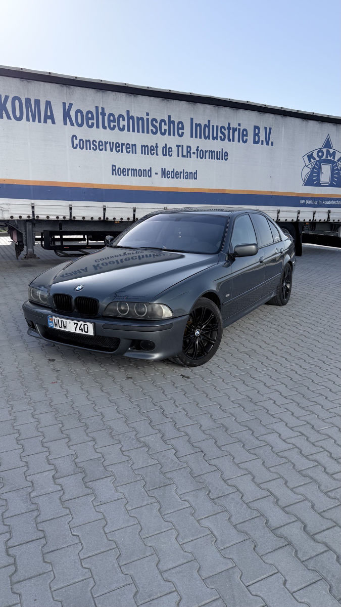 BMW 5 Series 2003