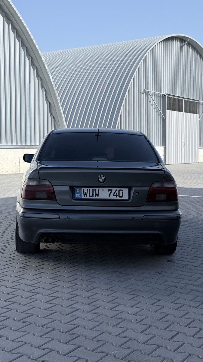 BMW 5 Series 2003