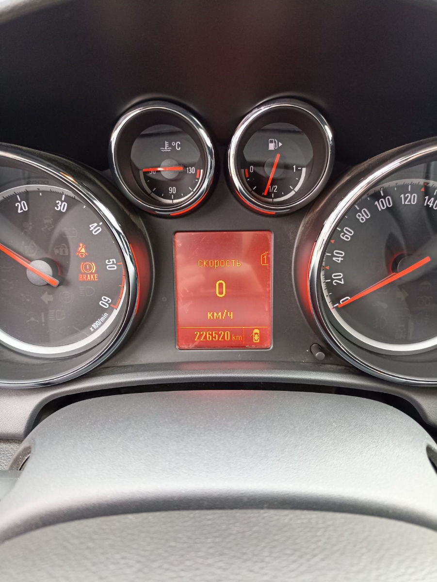 Opel Astra 2011