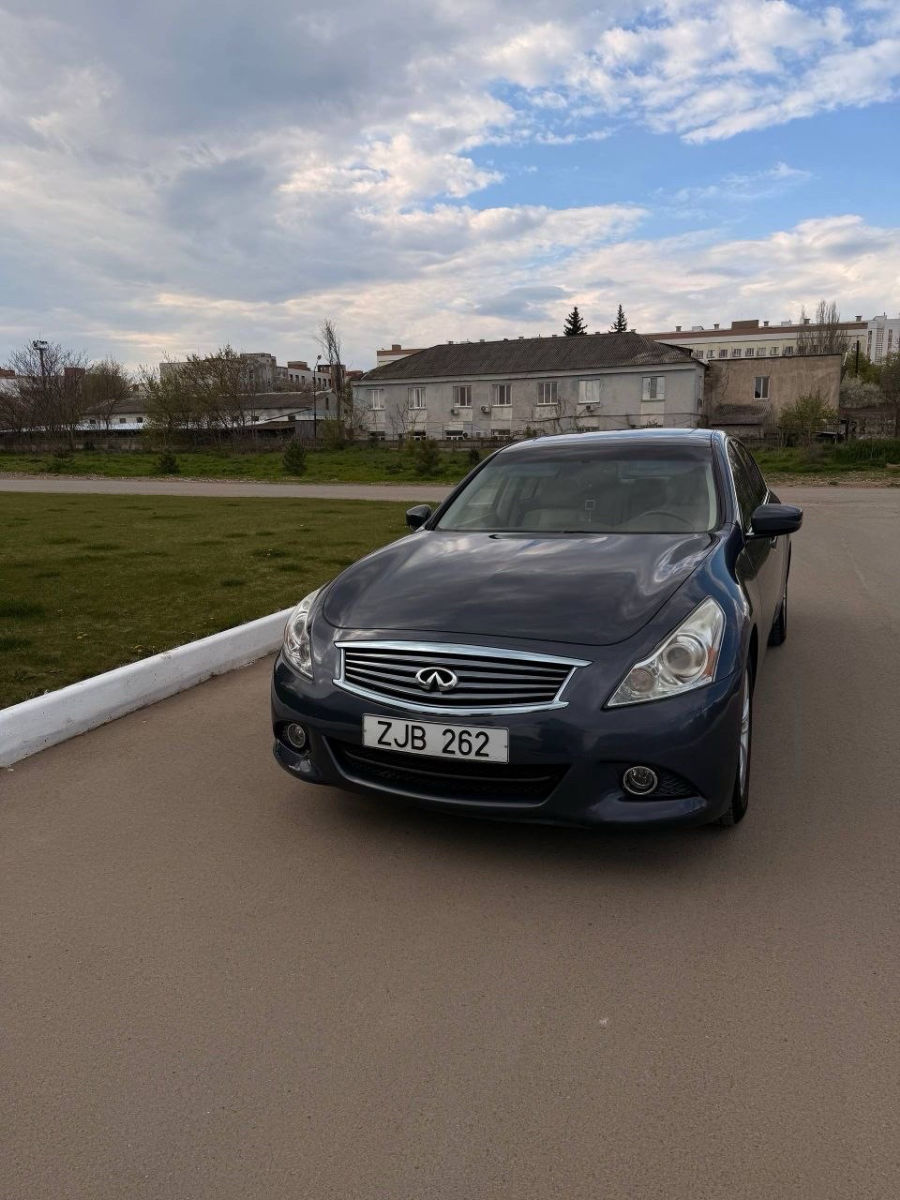 Infiniti G35 2012