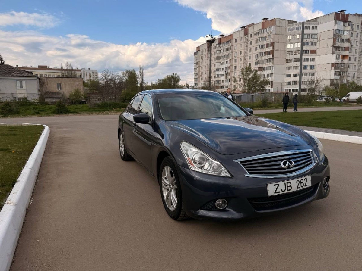 Infiniti G35 2012