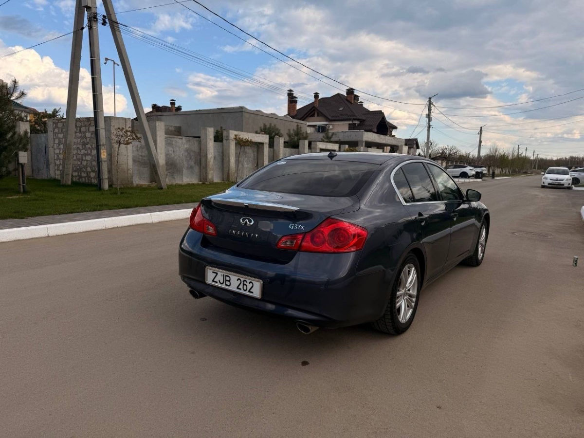 Infiniti G35 2012