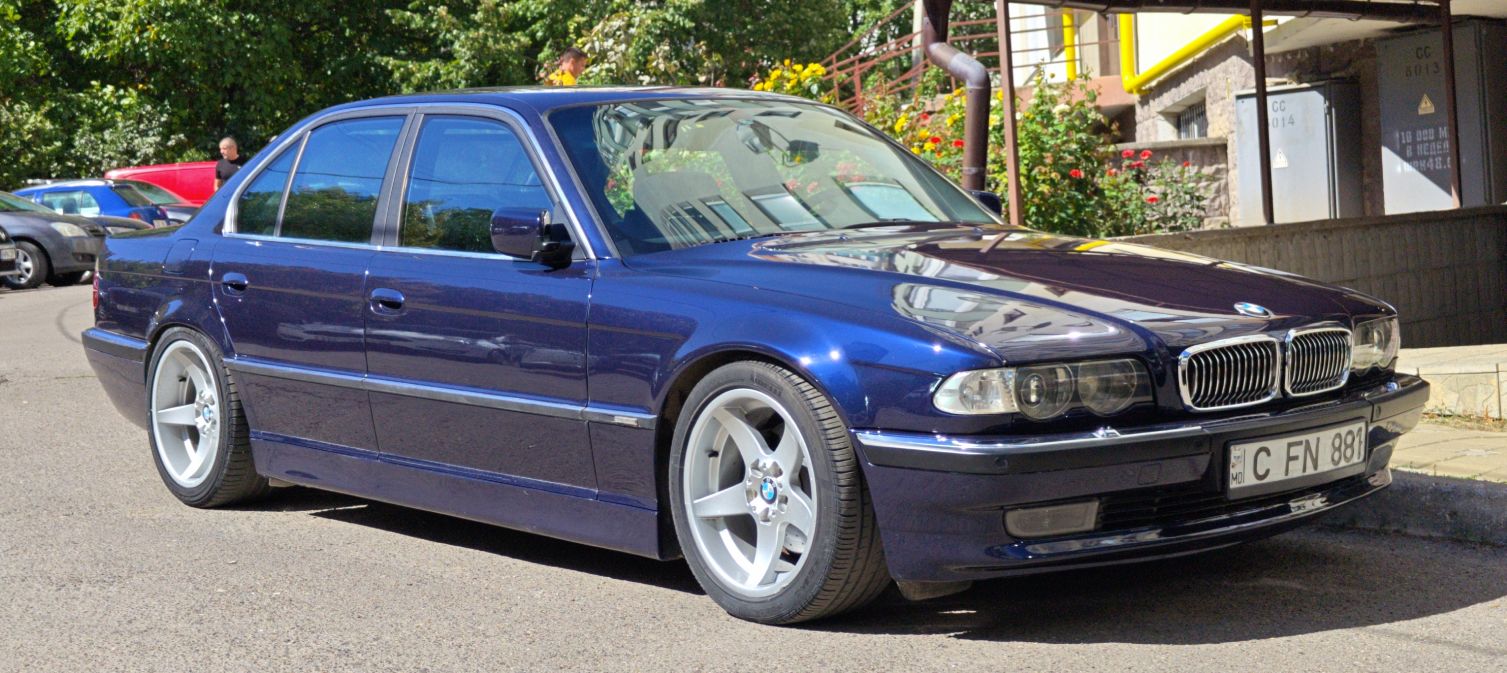 BMW 7 Series 2000