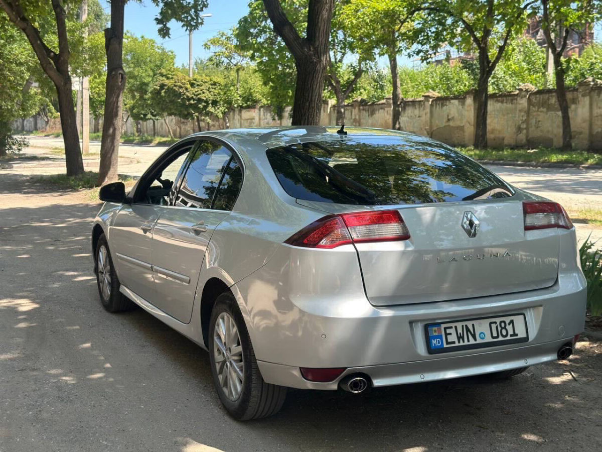 Renault Laguna 2014