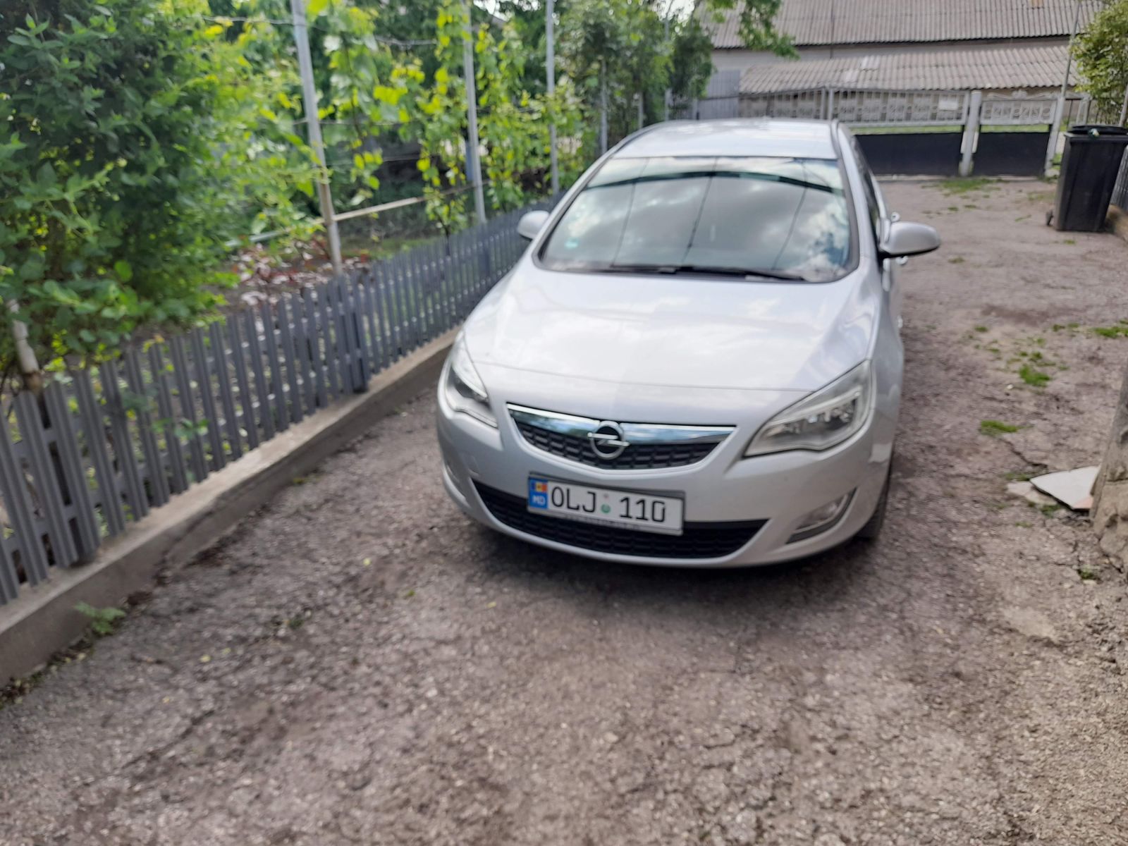 Opel Astra 2011