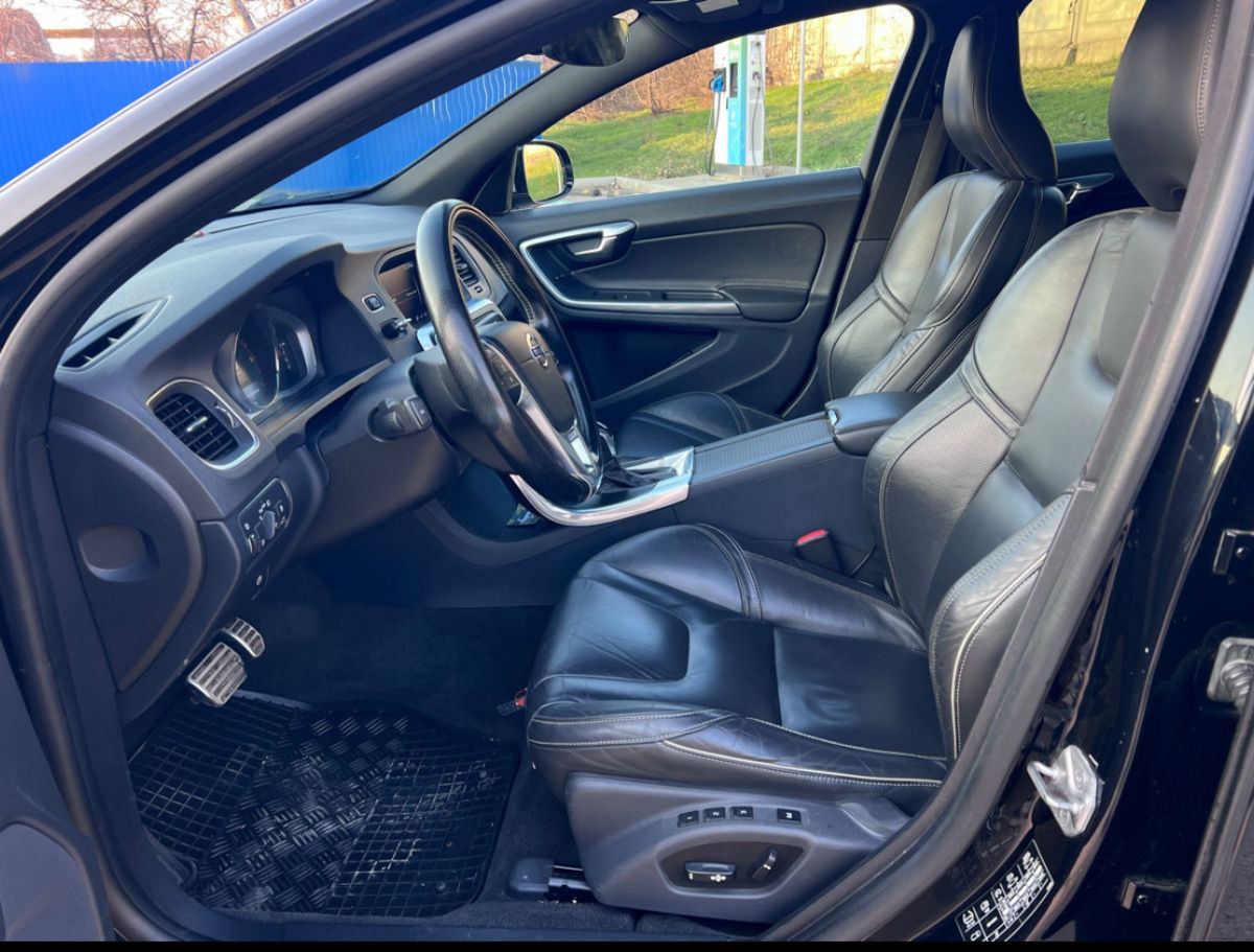 Volvo V60 2014