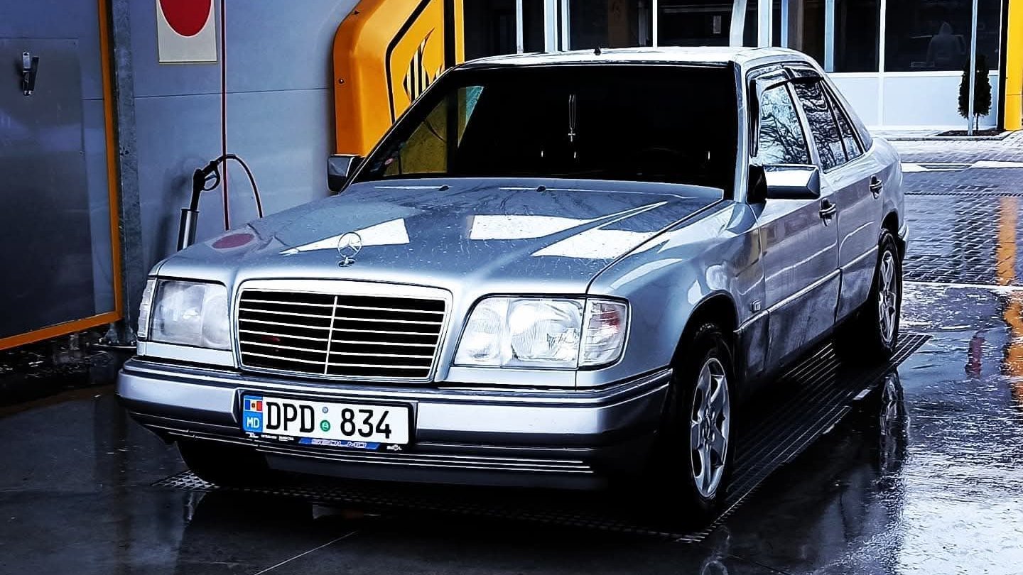 Mercedes-Benz E-Class 1994